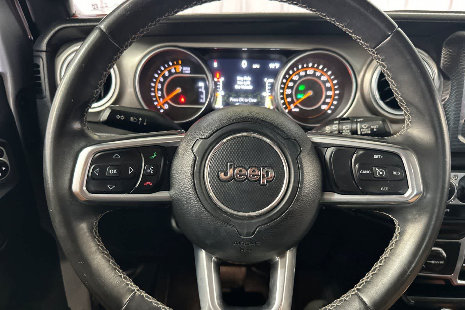 Used 2018 Jeep Wrangler Unlimited Sahara AWD/4WD image 29