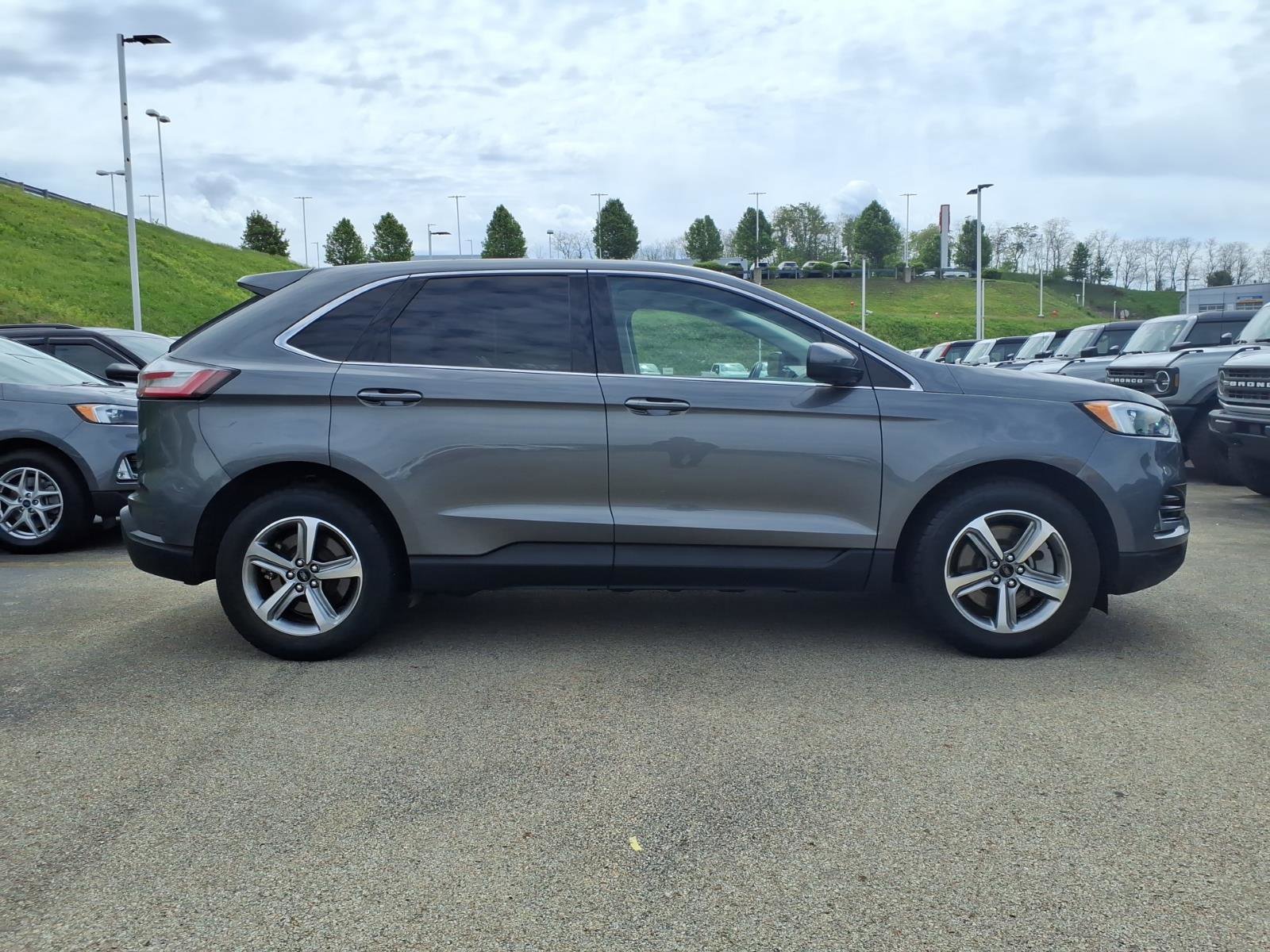 Used 2023 Ford Edge SEL w/ Convenience Package AWD/4WD image 6