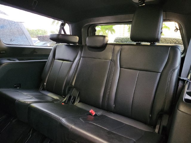 Used 2020 Ford Expedition Max XLT w/ Equipment Group 202A RWD image 10