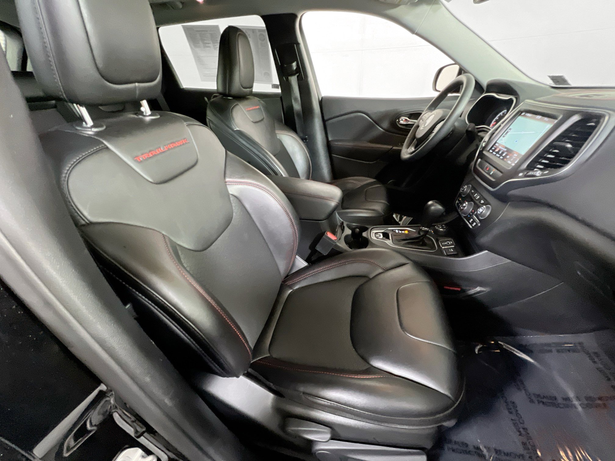 Used 2022 Jeep Cherokee Trailhawk w/ Sun, Sound & Nav Group image 28