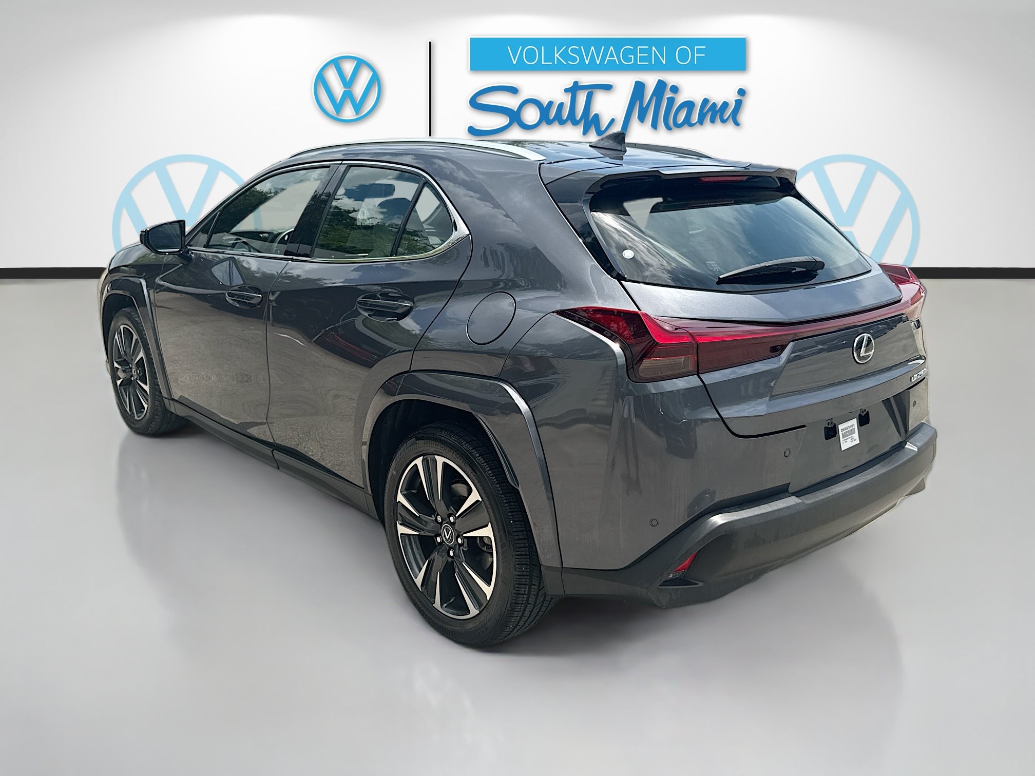 Used 2023 Lexus UX 250h FWD w/ Accessory Package (Z1) image 5