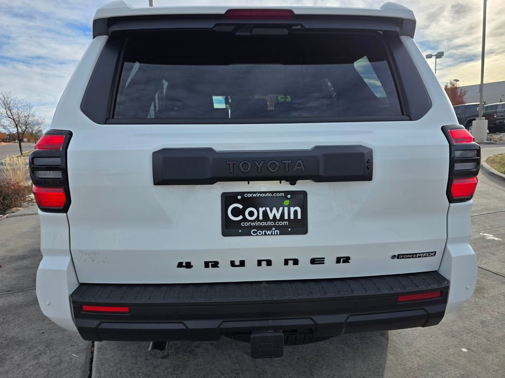 Used 2025 Toyota 4Runner TRD Off-Road image 7