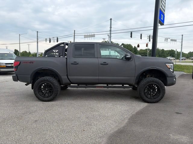 Used 2023 Nissan Titan PRO-4X w/ Pro-4x Convenience Package AWD/4WD image 5