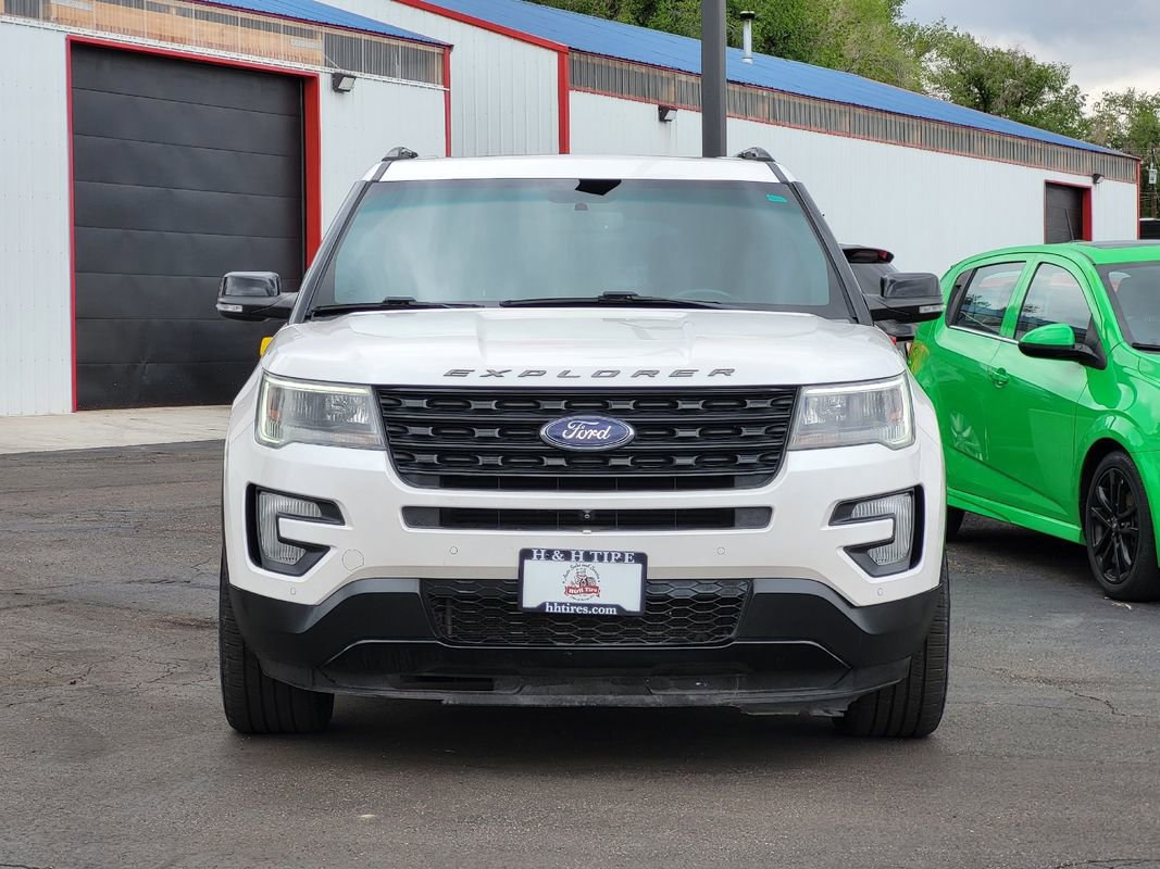 Used 2017 Ford Explorer Sport w/ Equipment Group 401A AWD/4WD image 4
