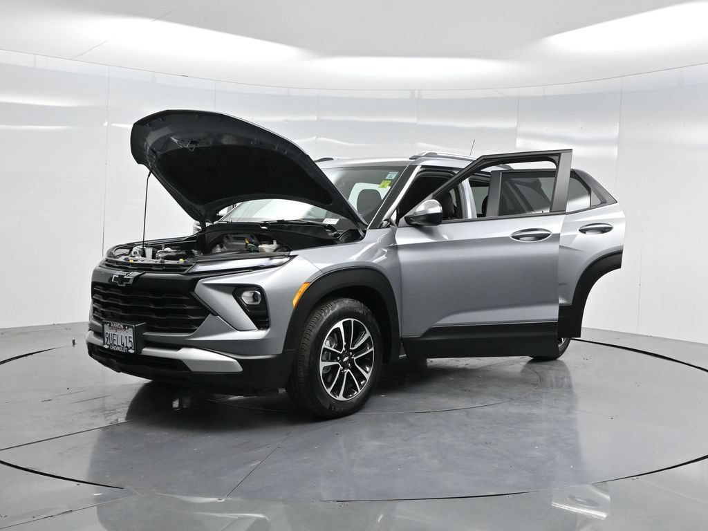 Used 2025 Chevrolet TrailBlazer LT w/ Convenience Package FWD image 44