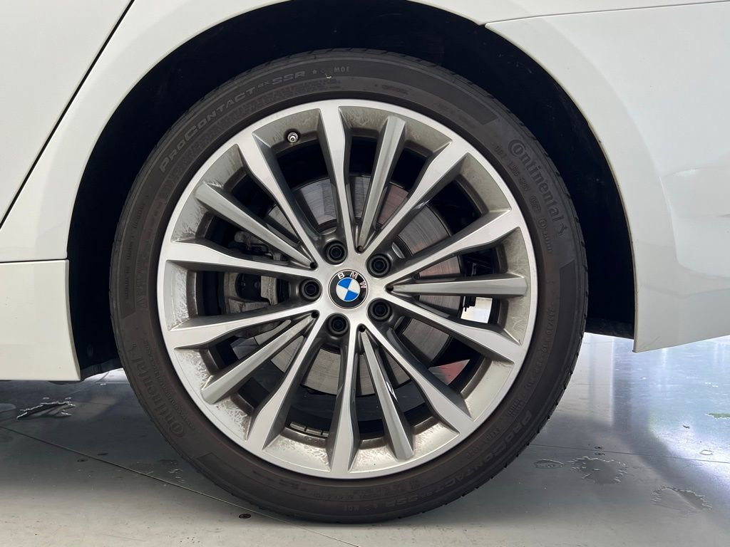 Certified 2022 BMW 540i w/ Premium Package image 23
