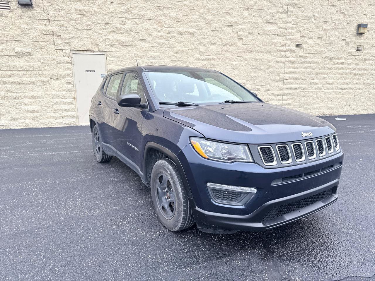 Used 2019 Jeep Compass Sport w/ Tech Group FWD image 7