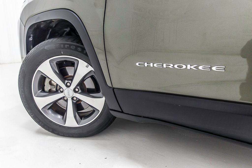 Used 2020 Jeep Cherokee Limited AWD/4WD image 11