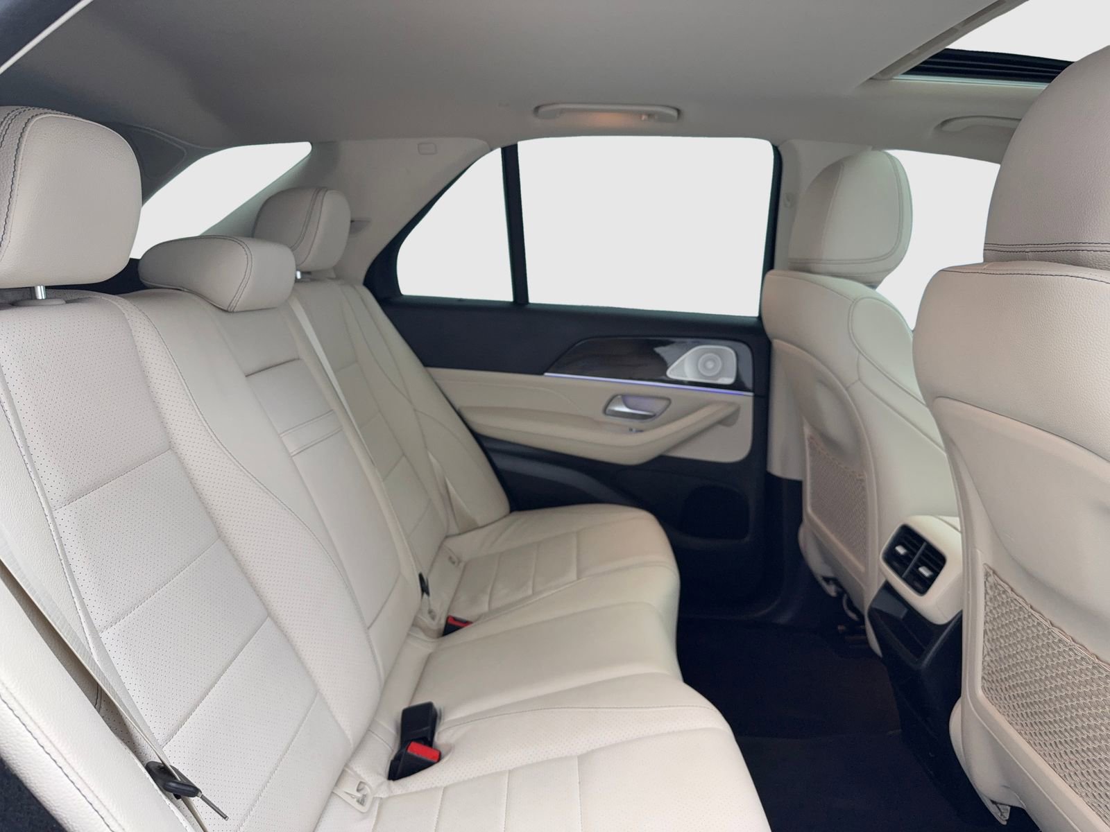 Used 2021 Mercedes-Benz GLE 350 4MATIC w/ Premium Package image 45