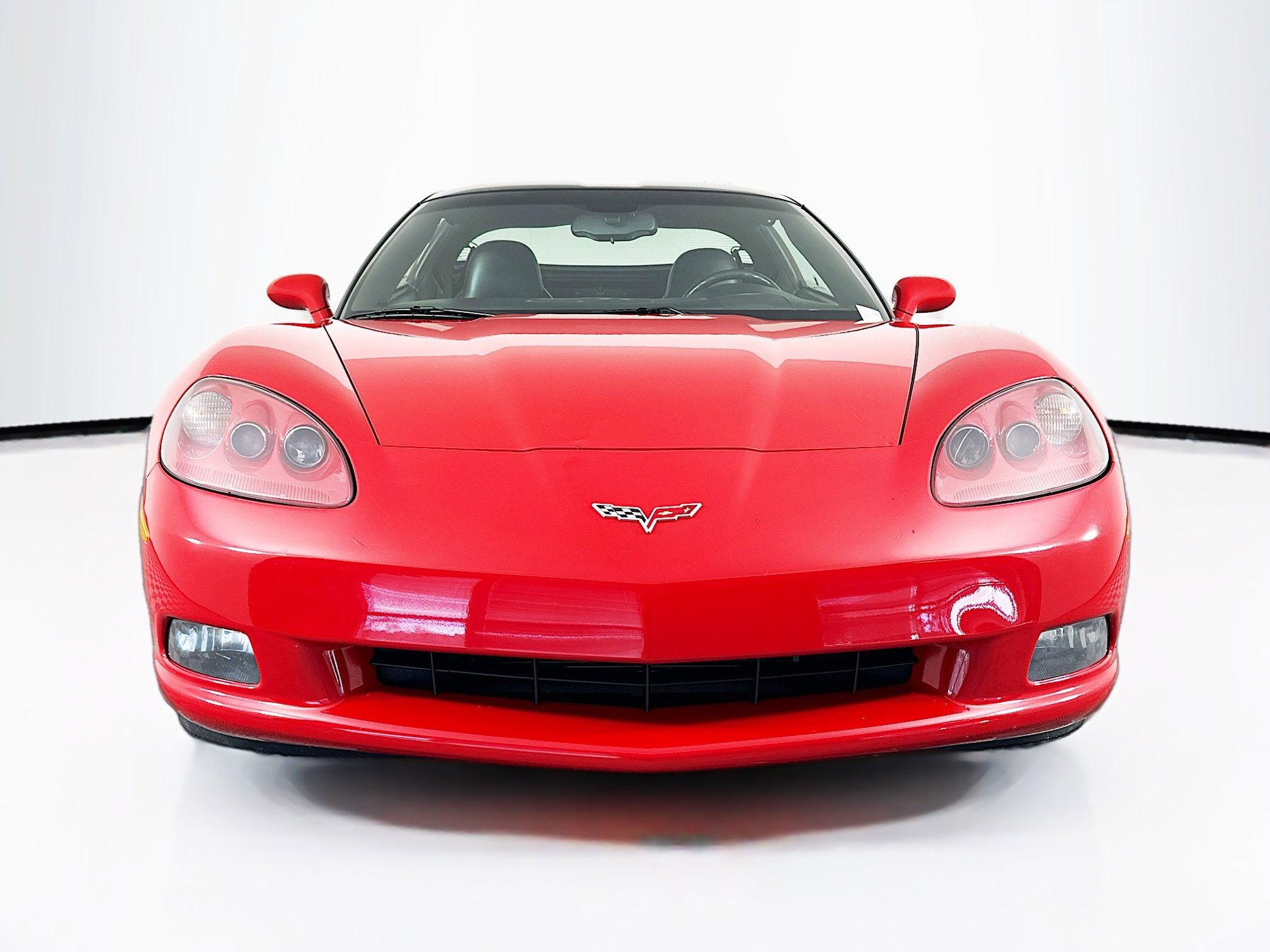 Used 2006 Chevrolet Corvette Coupe image 2