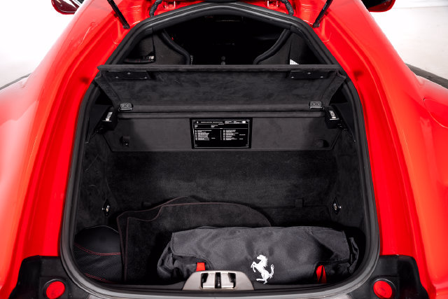 Certified 2019 Ferrari 812 Superfast RWD image 9