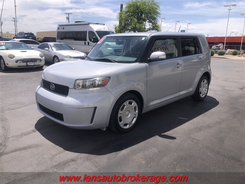 Used 2010 Scion xB FWD image 4