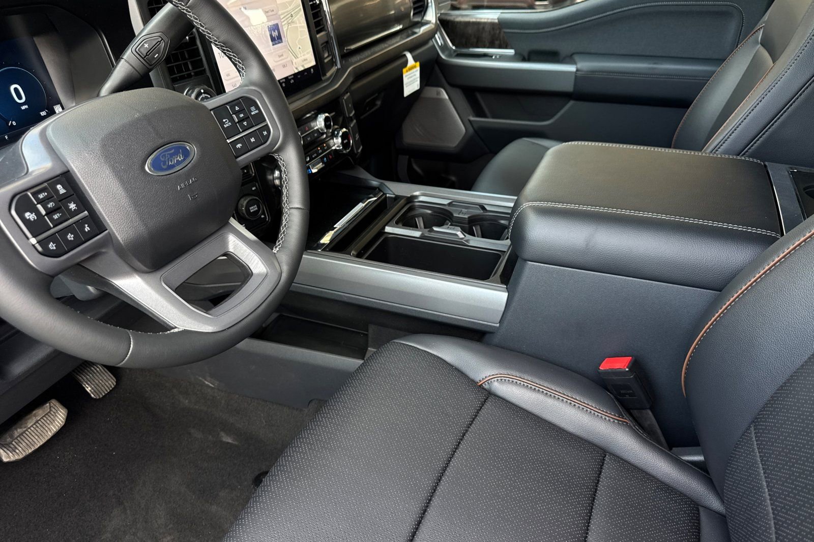 New 2026 Ford F250 Lariat w/ Black Appearance Package image 9