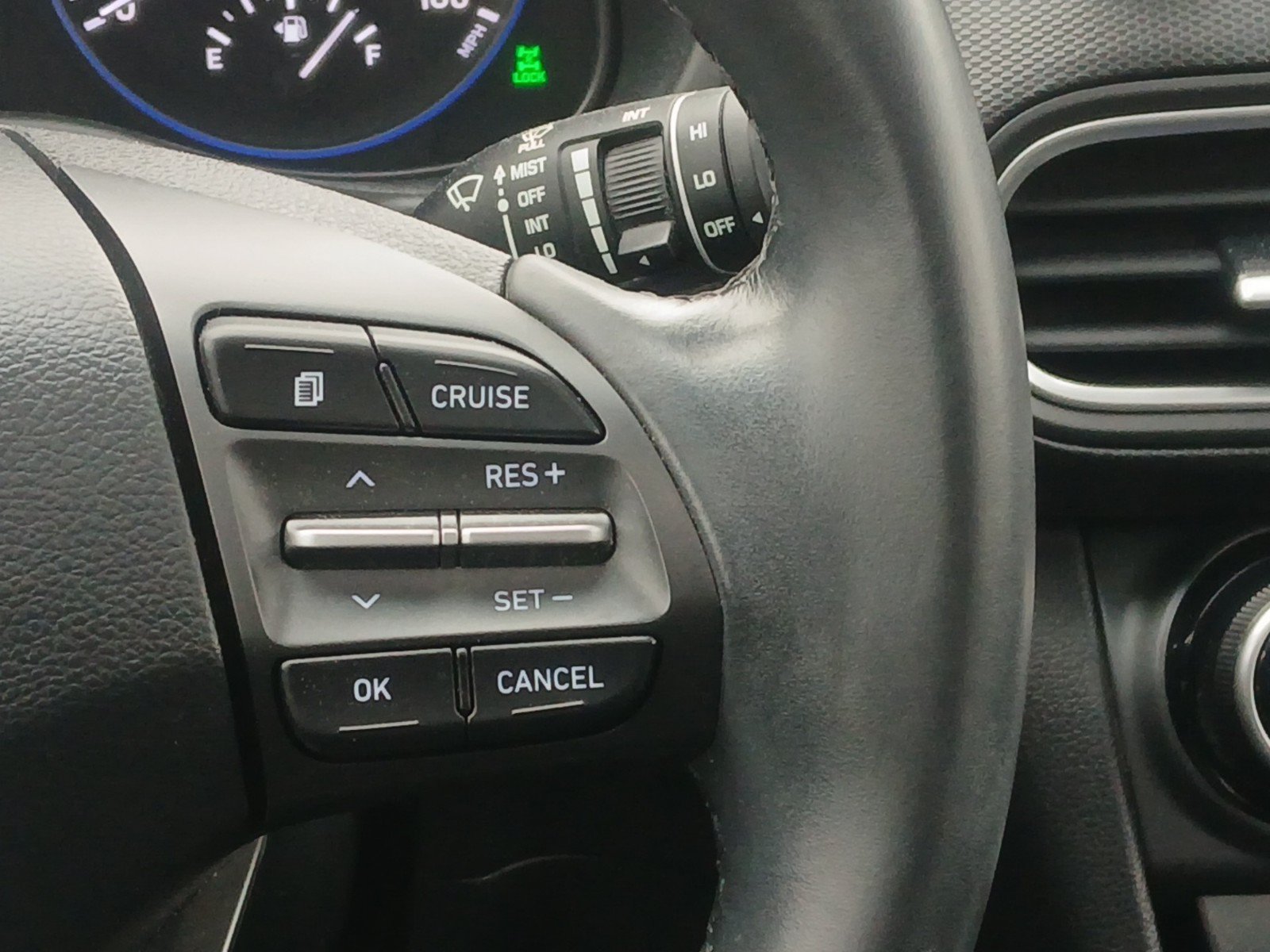 Used 2020 Hyundai Kona Limited AWD/4WD image 10