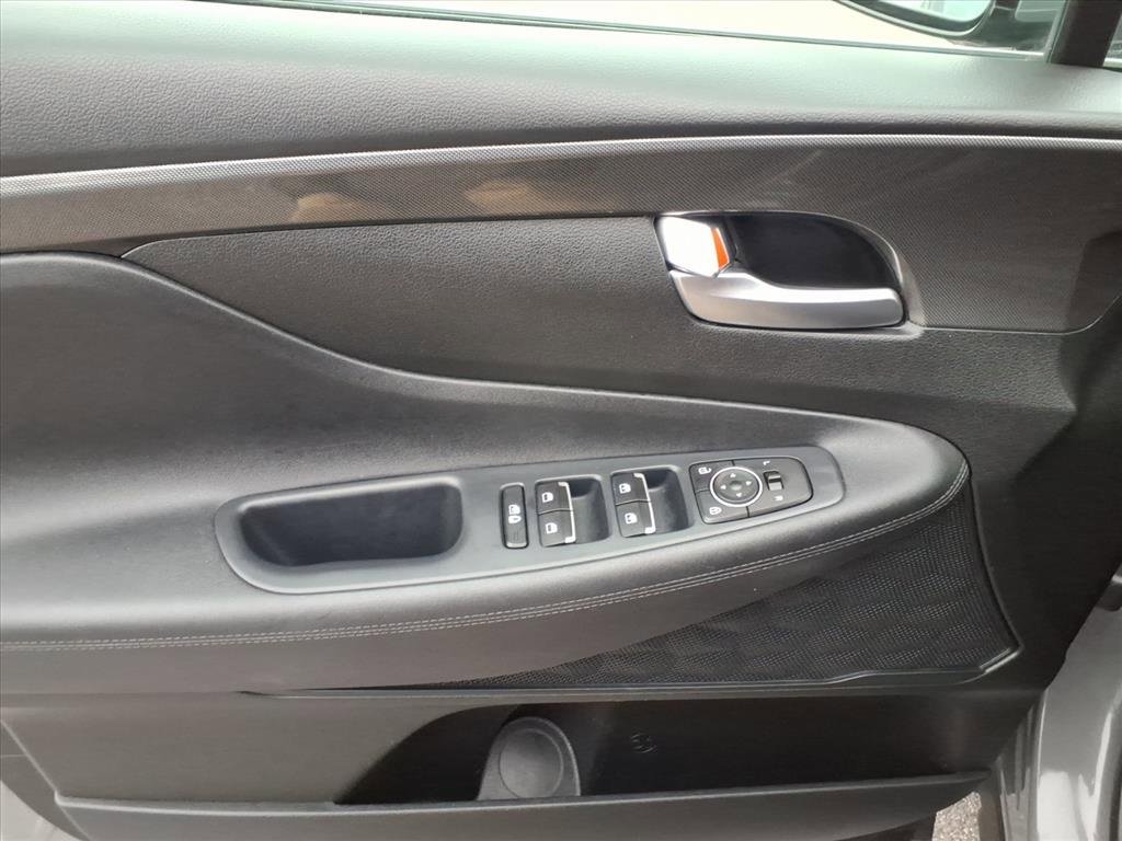 Used 2023 Hyundai Santa Fe SEL image 17