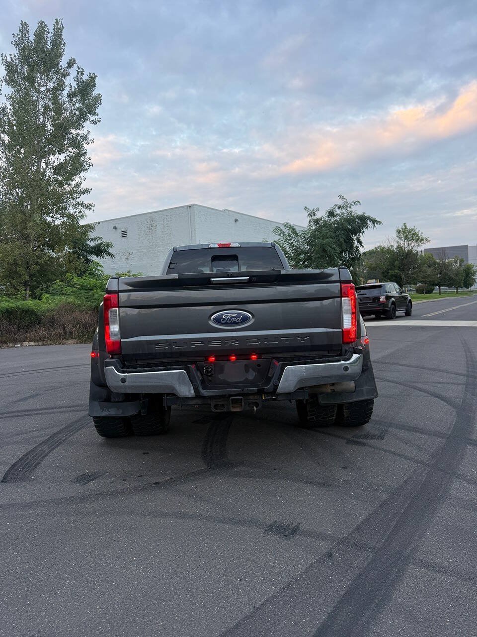 Used 2017 Ford F350 Lariat w/ FX4 Off-Road Package AWD/4WD image 27