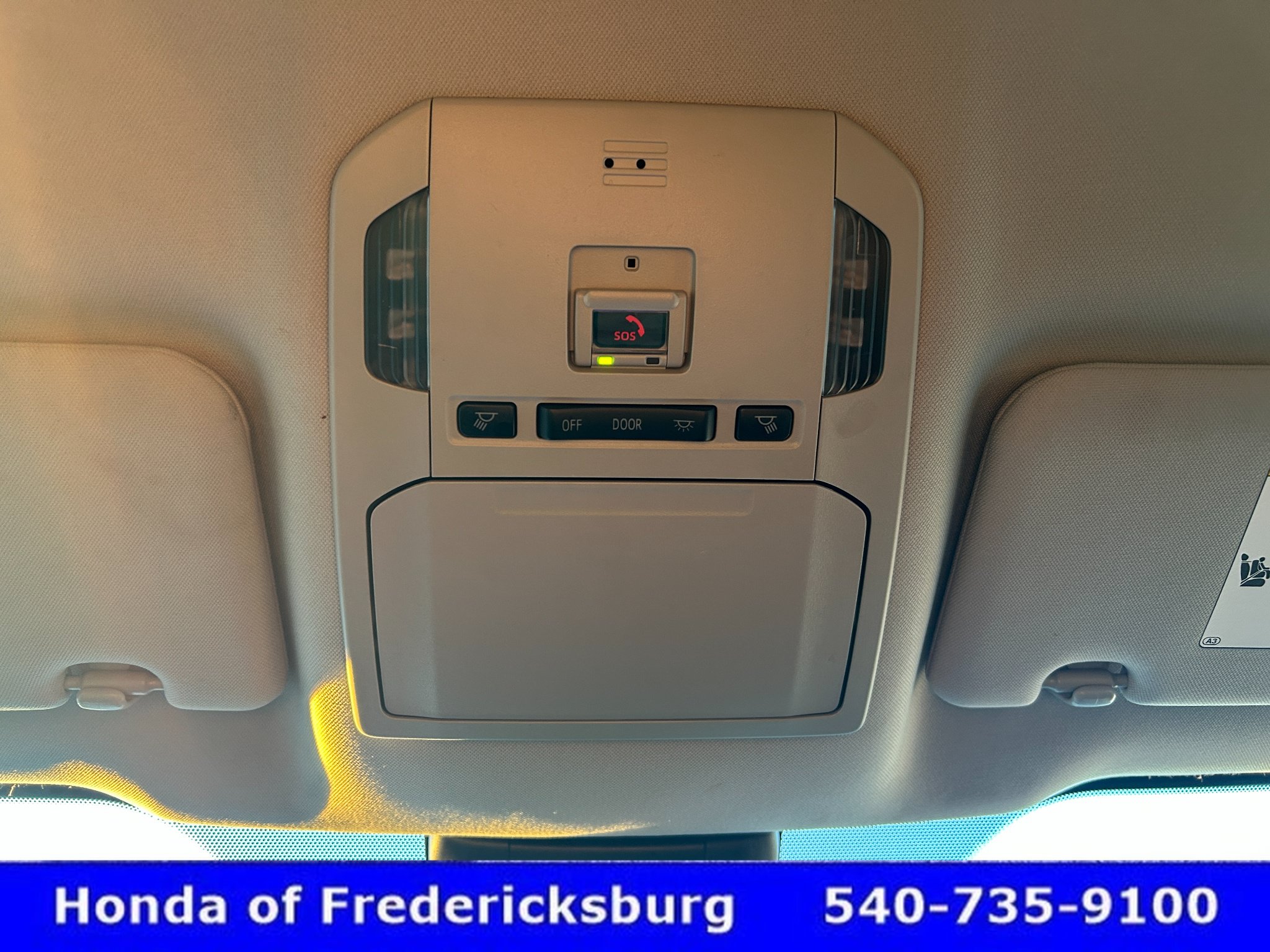 Used 2023 Toyota Highlander LE FWD image 25