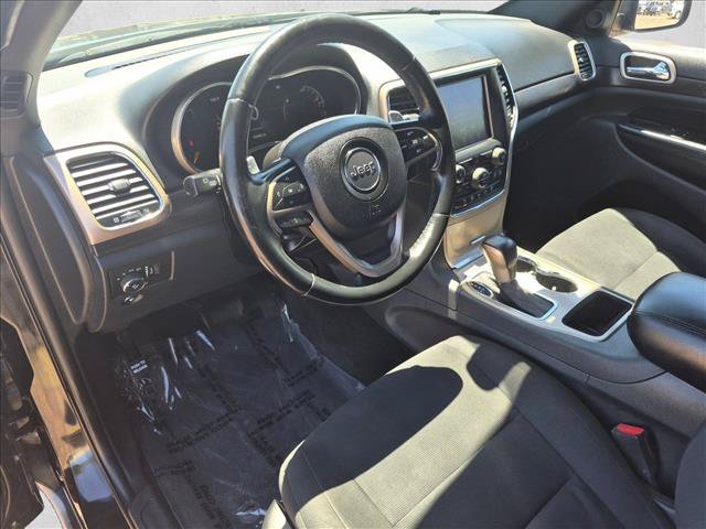 Used 2016 Jeep Grand Cherokee Laredo RWD image 12