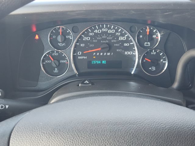 Used 2025 Chevrolet Express 2500 w/ Driver Convenience Package RWD image 7