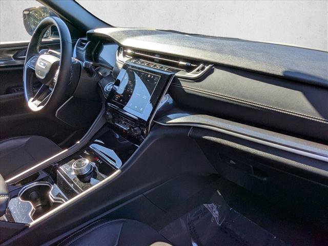 Used 2022 Jeep Grand Cherokee L Laredo image 20