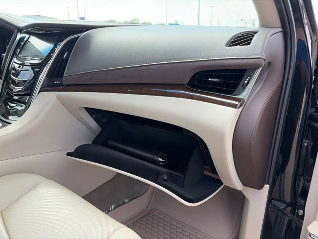 Used 2016 Cadillac Escalade ESV Premium AWD/4WD image 61