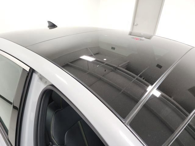 Used 2025 Kia K5 GT image 14