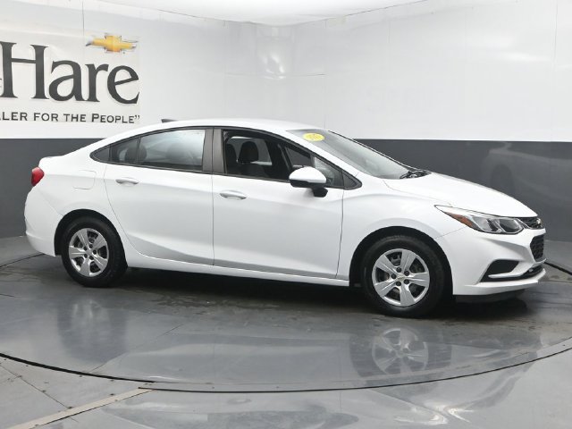 Used 2017 Chevrolet Cruze LS FWD image 52