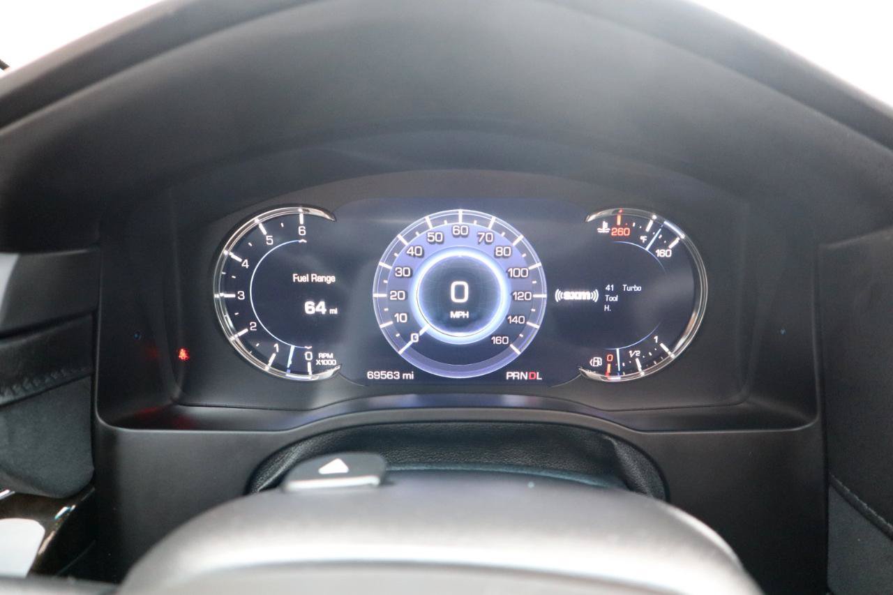 Used 2017 Cadillac Escalade Platinum AWD/4WD image 25