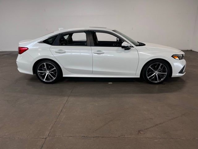 Used 2024 Honda Civic Touring image 2