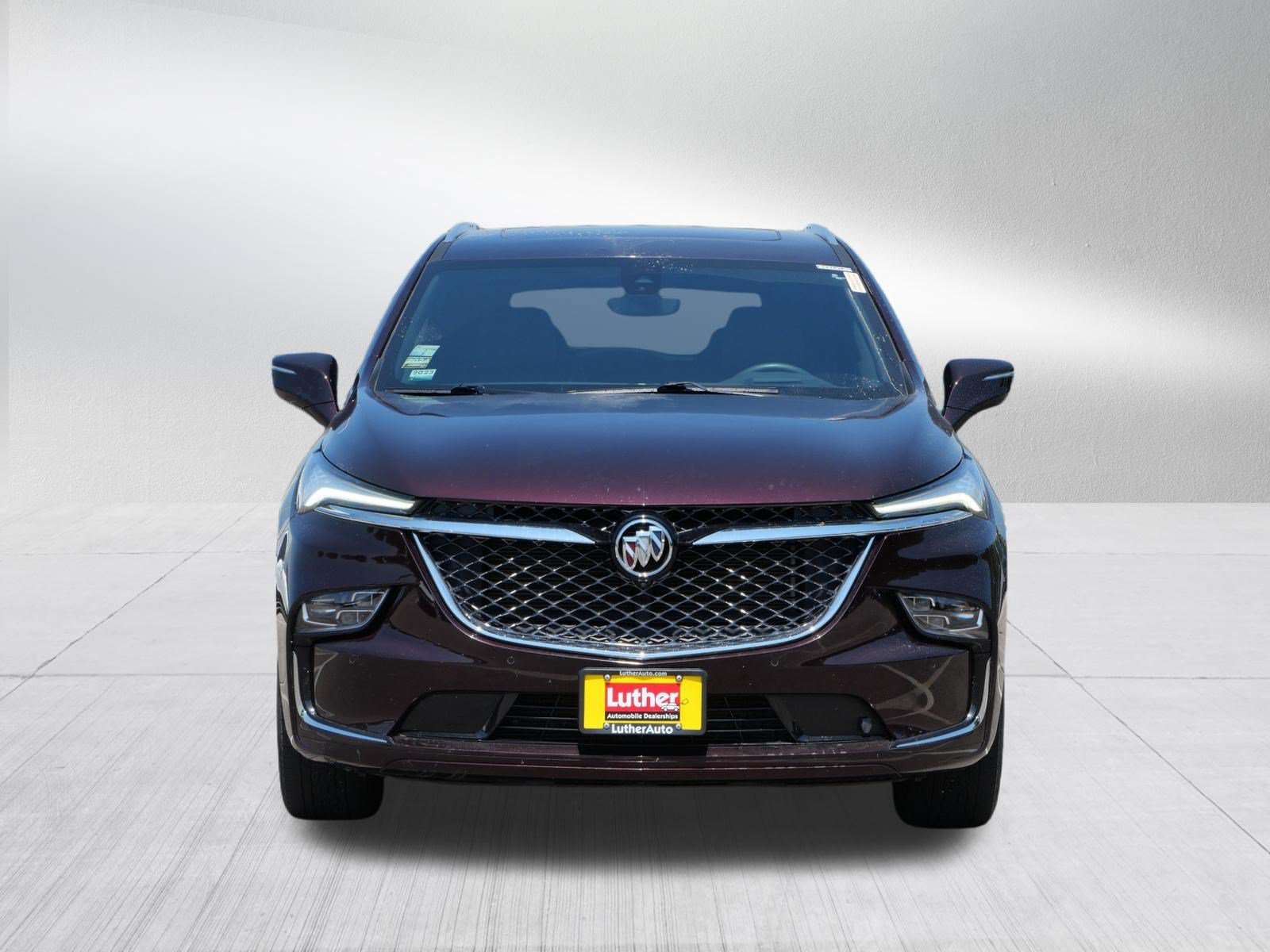 Used 2023 Buick Enclave Avenir w/ Avenir Technology Package AWD/4WD image 2