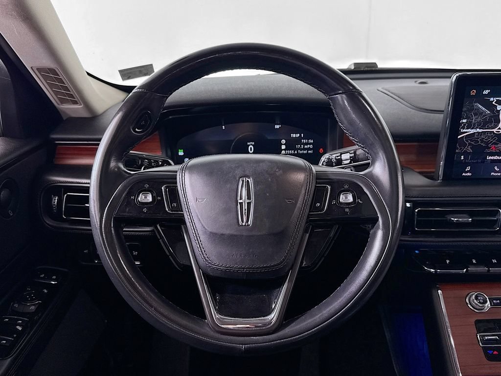 Used 2022 Lincoln Aviator Reserve AWD/4WD image 11