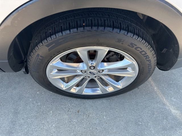 Used 2018 Ford Explorer Limited w/ Equipment Group 301A FWD image 41
