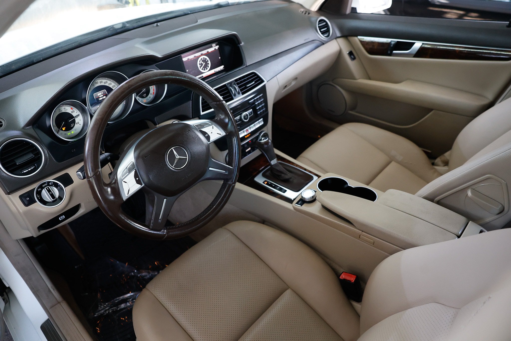 Used 2014 Mercedes-Benz C 300 4MATIC Sedan w/ Multimedia Package image 6