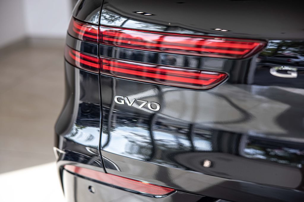 Used 2026 Genesis GV70 3.5T Sport Prestige AWD/4WD image 15