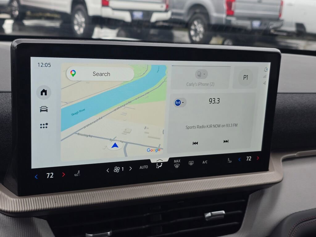 Used 2025 Ford Explorer Active image 30