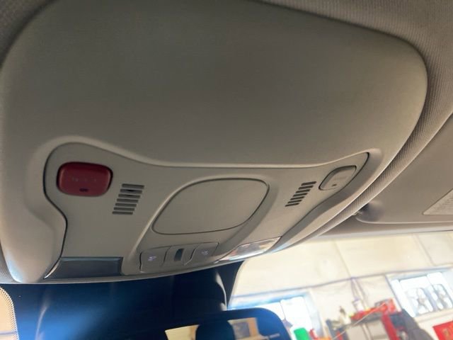 Used 2017 Jeep Renegade Limited image 20