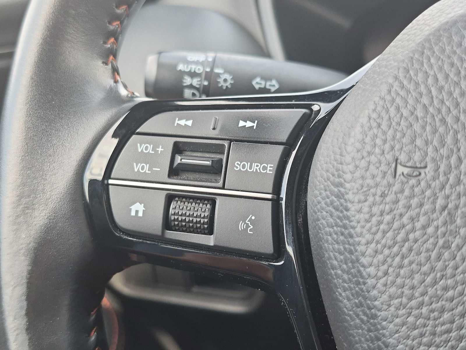 Certified 2025 Honda HR-V Sport image 22