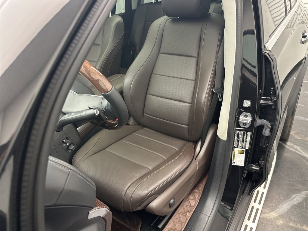 Used 2021 Mercedes-Benz GLS 450 4MATIC image 17