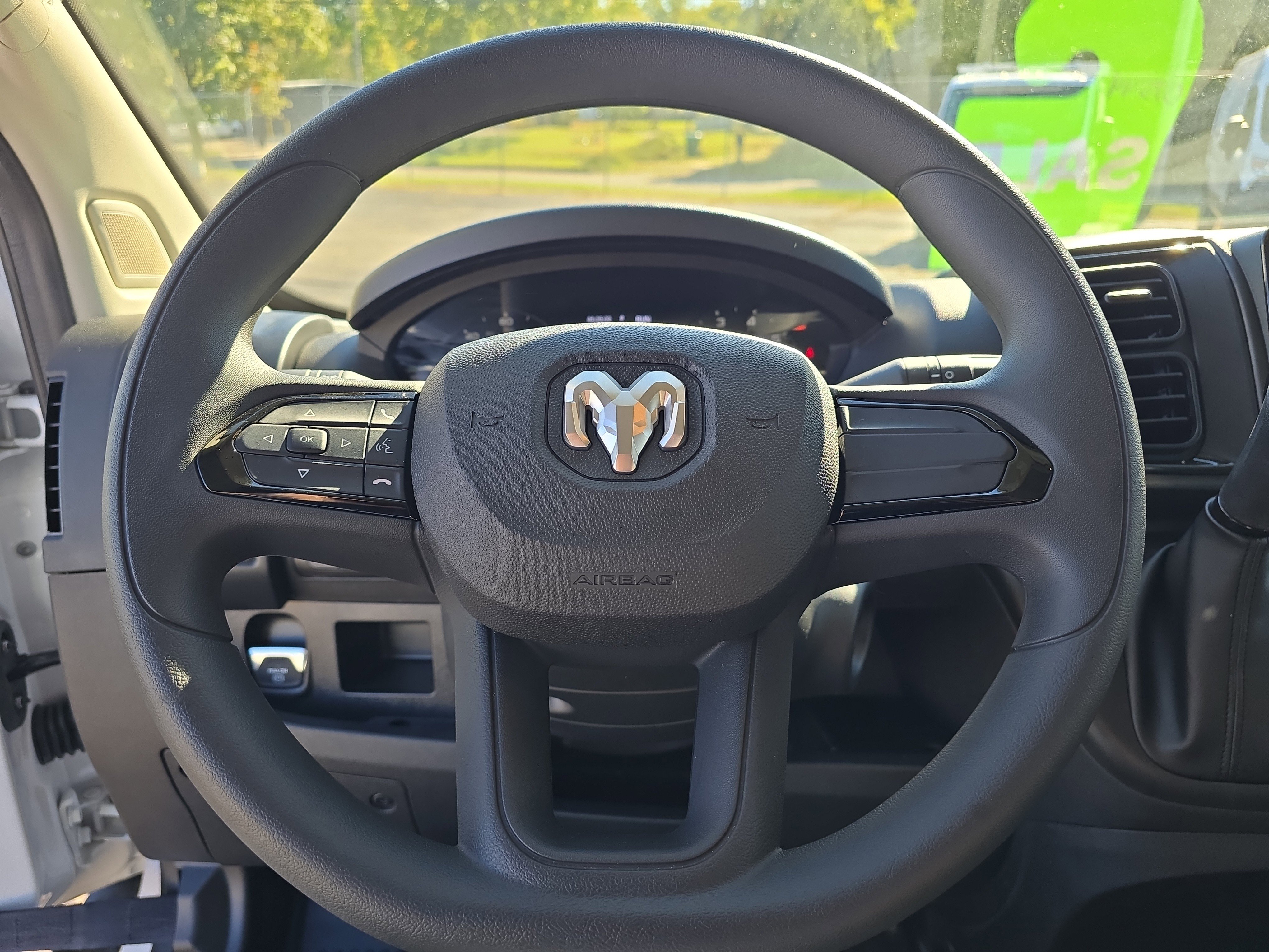 Used 2025 RAM ProMaster 2500 w/ Storage Group image 15