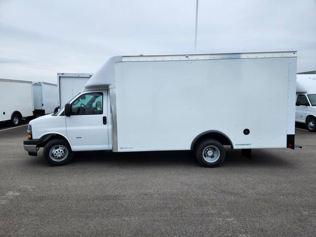 New 2026 Chevrolet Express 3500 w/ Power Convenience Package RWD image 4