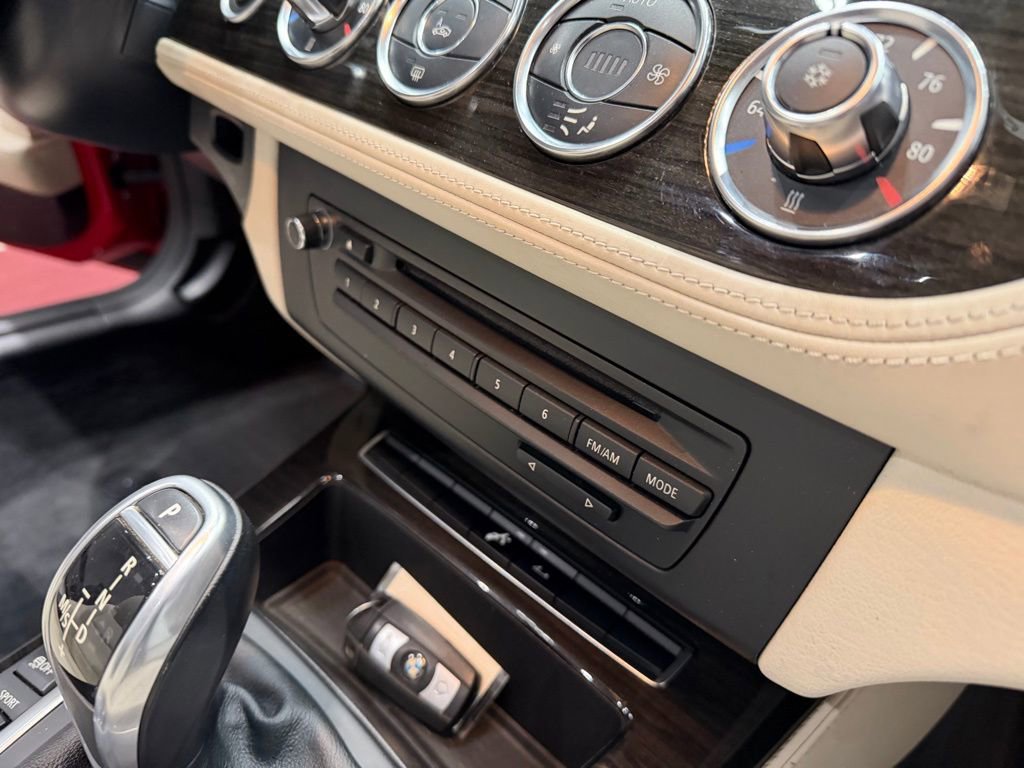 Used 2010 BMW Z4 sDrive35i image 48