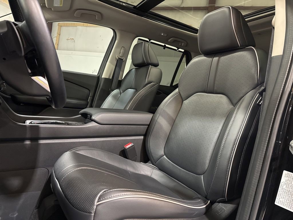 Used 2023 Honda Pilot Elite image 25