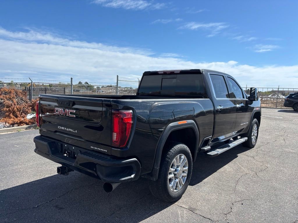 Used 2022 GMC Sierra 3500 Denali w/ Denali Ultimate Package AWD/4WD image 4