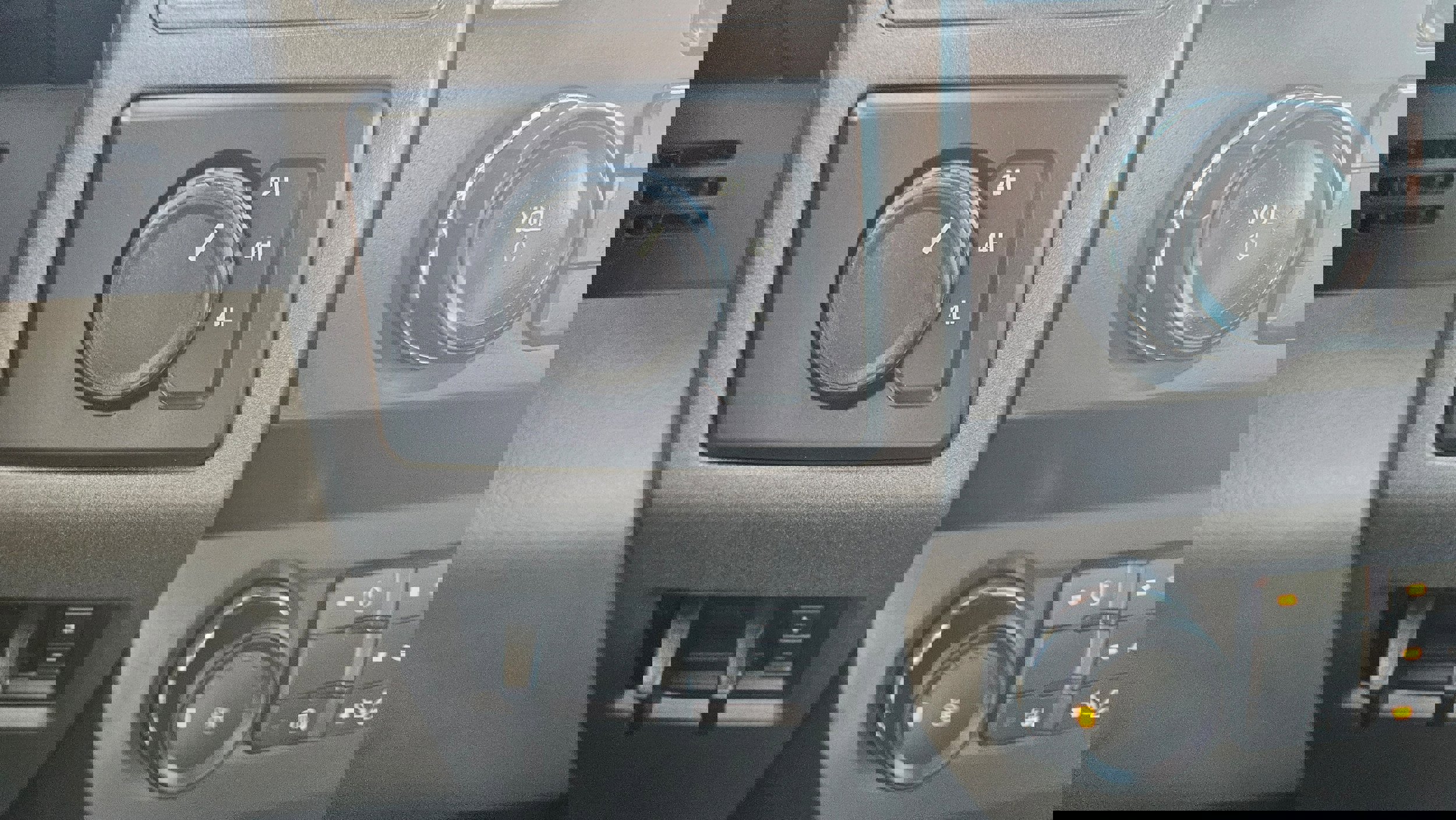 Used 2021 Ford F250 XL w/ STX Appearance Package image 15