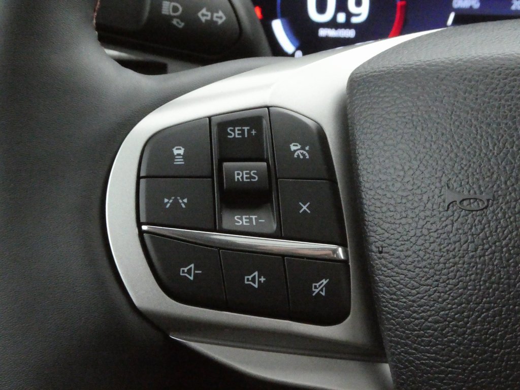 New 2025 Ford Explorer Active w/ Active Comfort Package image 12