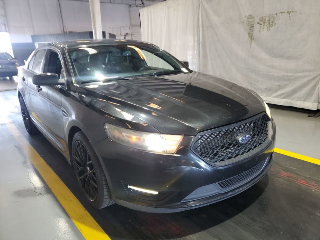 Used 2015 Ford Taurus SHO image 1