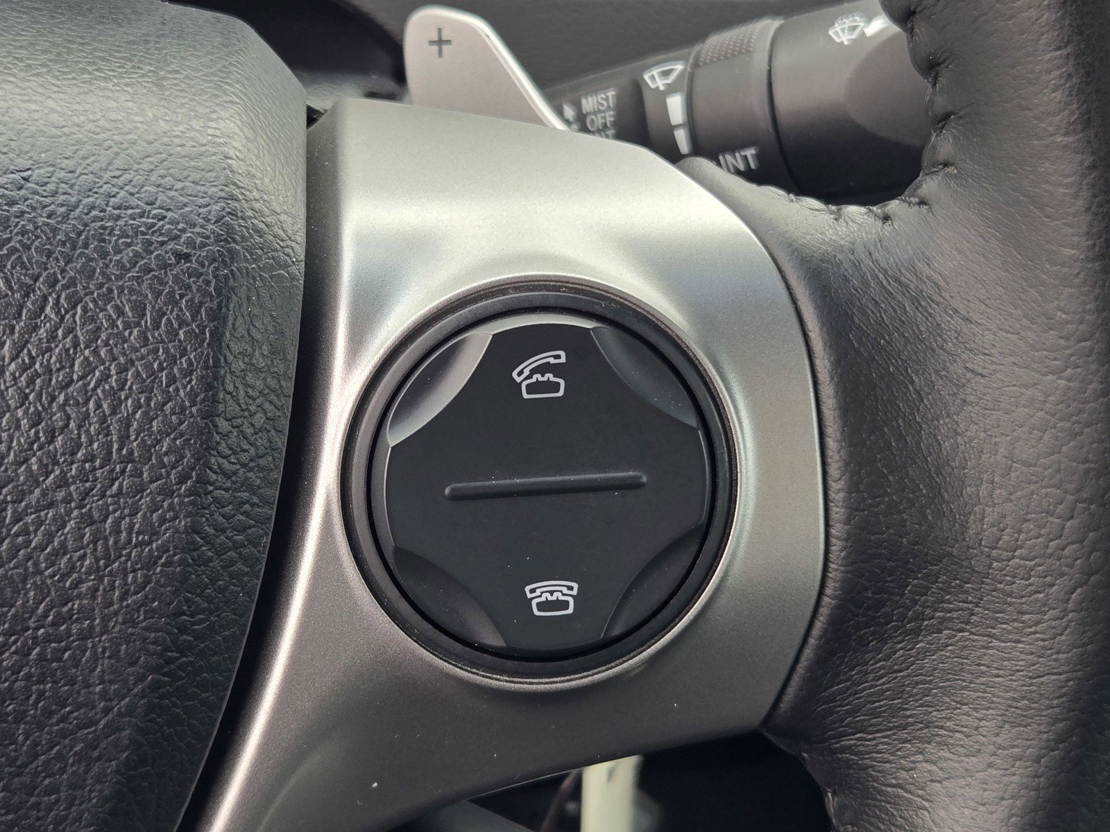 Used 2013 Toyota Camry image 21