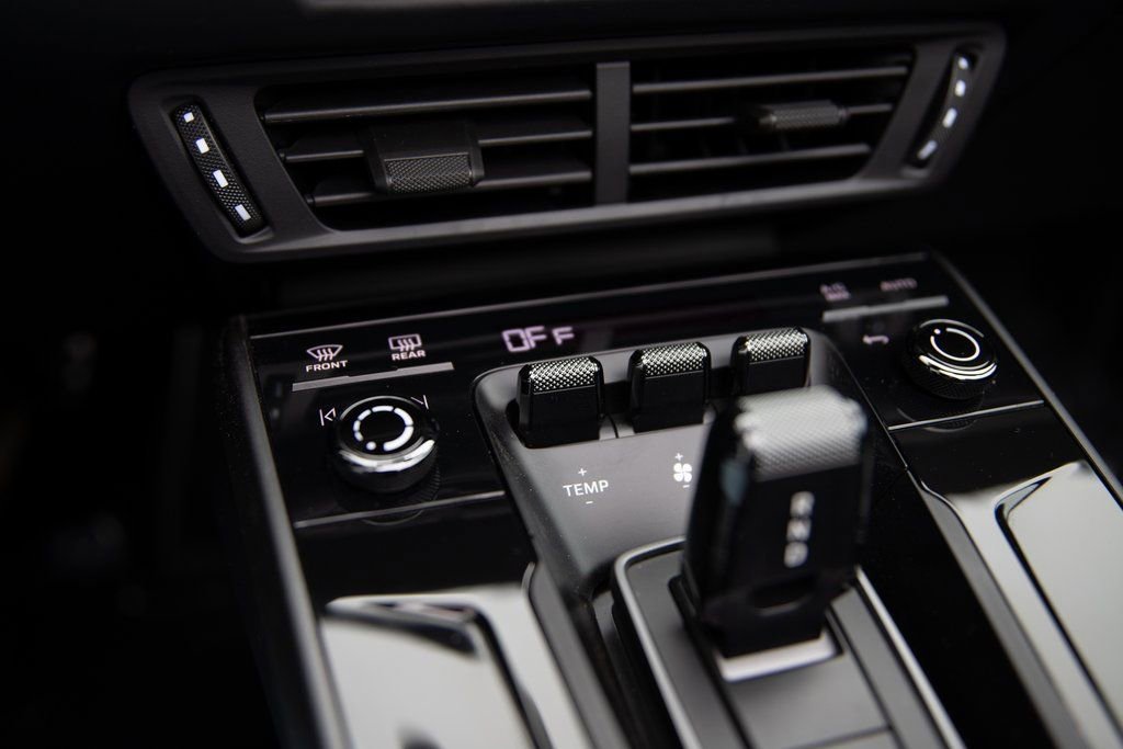 Certified 2025 Porsche 911 Carrera image 15