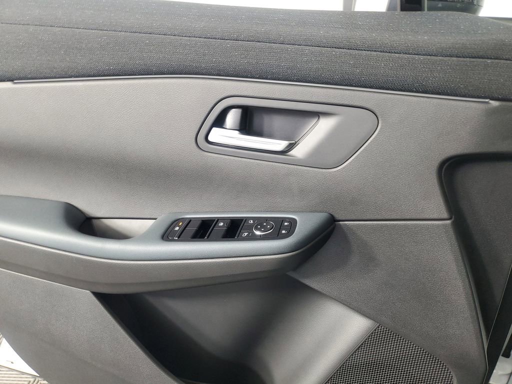 New 2026 Nissan Leaf w/ Floor Mat Package (S+) image 26