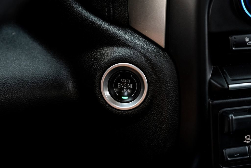 Used 2021 Chevrolet Silverado 1500 RST w/ Bed Protection Package image 17